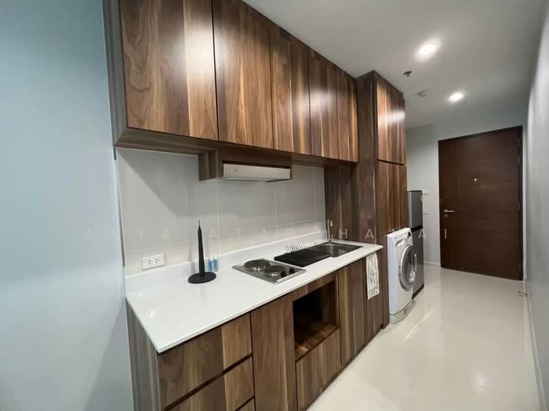 Sukhumvit City Resort, Bangkok, 51 Soi Sukhumvit 11, Khlongtoei Nua, Watthana, Bangkok, 1 Bedroom, 47 sqm, Condo For Sale, by Anya Atarchanai, 500405940 - DDproperty.com