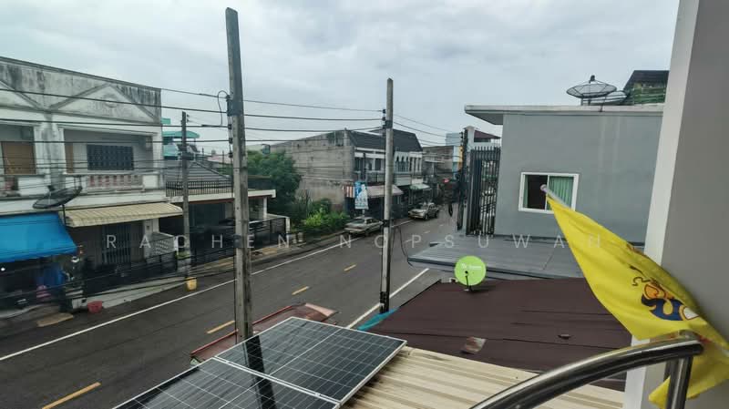 ขายถูก บ้านเดี่ยว 2 ชั้น ในเมืองหาดใหญ่ โชคสนามคุณ ขนาด 43 ตร.ว. 3 ห้องนอน ราคาพิเศษ 4.9 ล้าน, สงขลา, หาดใหญ่, สงขลา, 80 ตร.ม., ทาวน์เฮ้าส์ ขาย, โดย Rachen Nopsuwan, 500405984 - DDproperty.com
