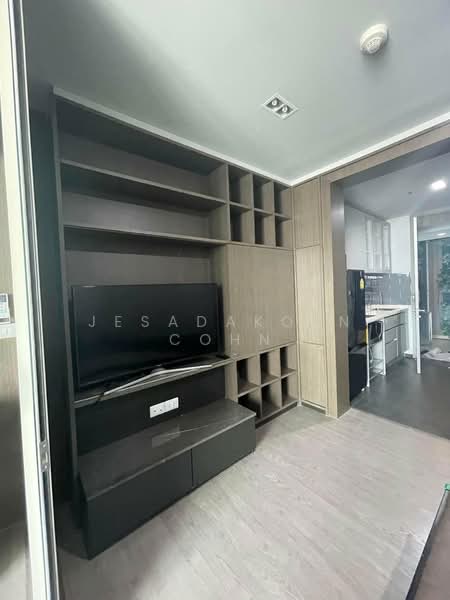 A Space ID Asok-Ratchada, Bangkok, 624 Asoke-Dindaeng Road, Din Daeng, Bangkok, 1 Bedroom, 34 sqm, Condo For Sale, by Jesadakorn Cohn, 500405986 - DDproperty.com