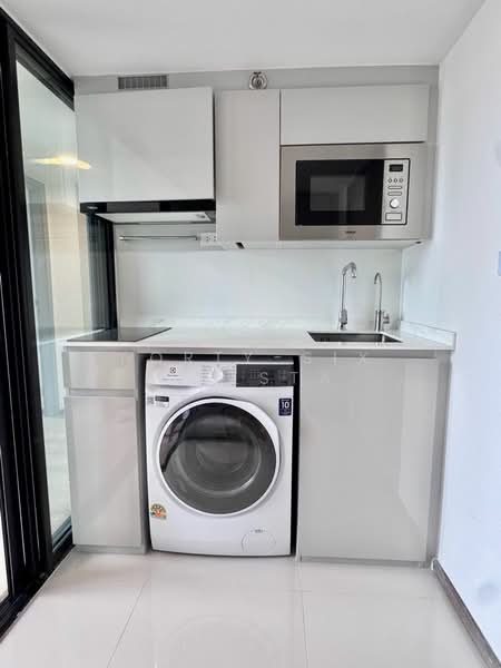 SOHO Bangkok Ratchada, Bangkok, 74 Pracha Rat Bamphen Rd, Huai Khwang, Bangkok, 2 Bedrooms, 48 sqm, Condo For Rent, by Forty-Six Real Estate Group, 500405989 - DDproperty.com