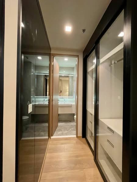 Noble Around Sukhumvit 33, Bangkok, 17 Soi Sukhumvit 33, Khlong Tan Nua, Watthana, Bangkok, 1 Bedroom, 27 sqm, Condo For Rent, by Anya Atarchanai, 500405994 - DDproperty.com