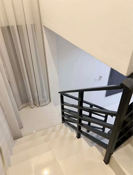 S2779 | ขายด่วน! บ้านเดี่ยว 2 ชั้น น้ำไม่ท่วม โซนสันผีเสื้อ | ใกล้เซนทรัลเฟสติวัล 7 นาที, เชียงใหม่, สันผีเสื้อ, เมืองเชียงใหม่, เชียงใหม่, 100 ตร.ม., บ้านเดี่ยว ขาย, โดย Aornjira Khatthima, 500406038 - DDproperty.com