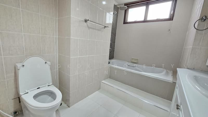 Charan Tower Residences by Aspira, Bangkok, 19 Soi Sukhumvit 43, Khlong Tan Nua, Watthana, Bangkok, 3 Bedrooms, 320 sqm, Condo For Rent, by BANGKOK PROPERTY AGENTS, 500406134 - DDproperty.com