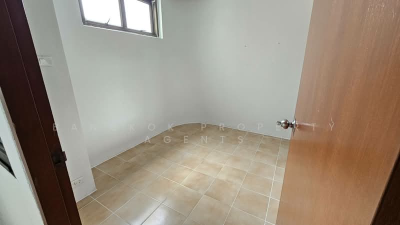 Charan Tower Residences by Aspira, Bangkok, 19 Soi Sukhumvit 43, Khlong Tan Nua, Watthana, Bangkok, 3 Bedrooms, 320 sqm, Condo For Rent, by BANGKOK PROPERTY AGENTS, 500406134 - DDproperty.com