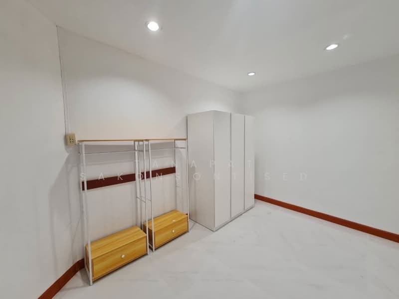ทาวน์เฮ้าส์ 2-ห้องนอน, กรุงเทพ, บางนาเหนือ, บางนา, กรุงเทพ, 141 ตร.ม., ทาวน์เฮ้าส์ ขาย, โดย Tanapat Sakonsontised, 500406135 - DDproperty.com