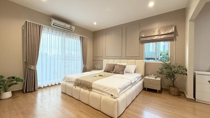 Passorn Prestiege Luxe Pattanakarn, Bangkok, Phatthanakan Road, Suan Luang, Bangkok, 3 Bedrooms, 150 sqm, Single Detached House For Sale, by Ponwimol Wipanarapai, 500406172 - DDproperty.com