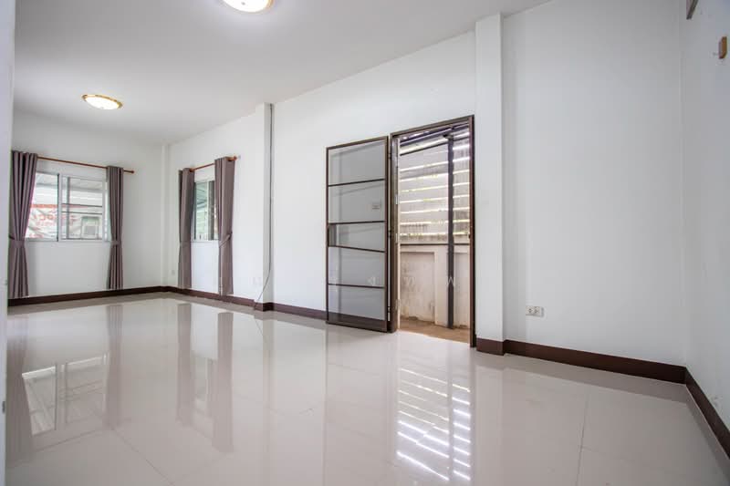 3 Bedroom House for Sale in Saraphi, Chiang Mai, Chum Phu, Saraphi, Chiang Mai, 3 Bedrooms, 120 sqm, Single Detached House For Sale, by คุณ รุ่งทิพย์, 500406208 - DDproperty.com