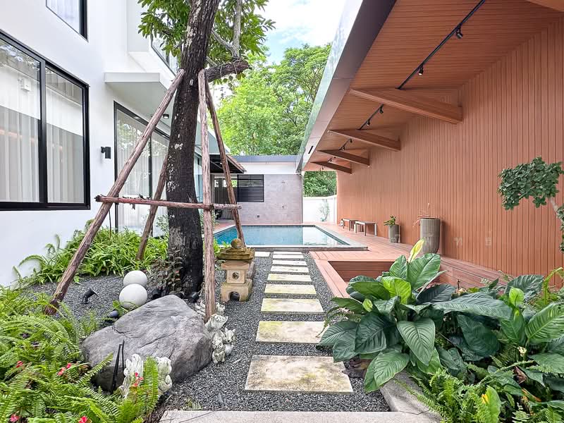 Brand New Modern 4 Bed Pool Villa in the City for Sale, Chiang Mai, Wat Khet, Muang Chiang Mai, Chiang Mai, 4 Bedrooms, 604 sqm, Villa For Sale, by Nunthawat Hiranputtipat, 500406212 - DDproperty.com
