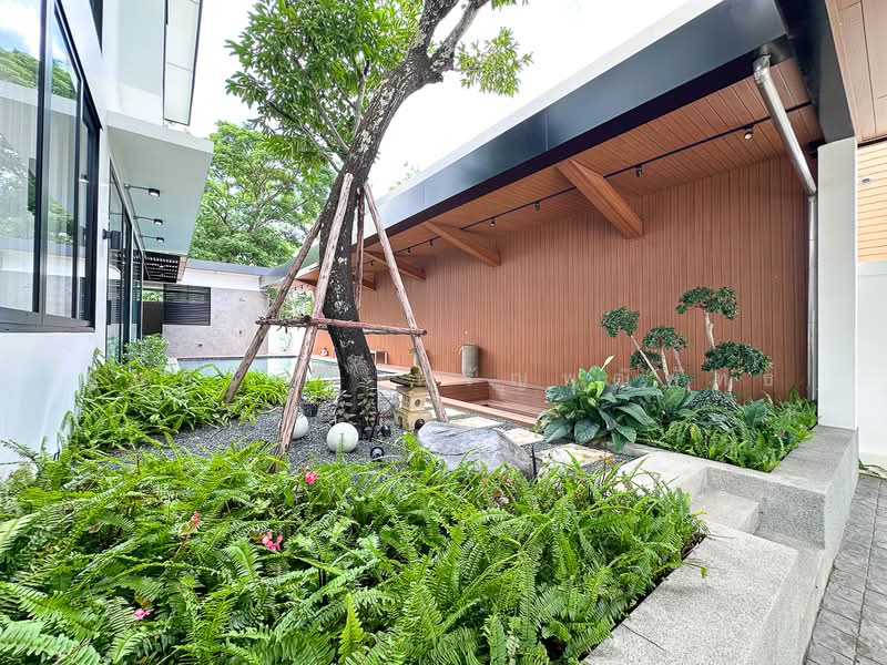 Brand New Modern 4 Bed Pool Villa in the City for Sale, Chiang Mai, Wat Khet, Muang Chiang Mai, Chiang Mai, 4 Bedrooms, 604 sqm, Villa For Sale, by Nunthawat Hiranputtipat, 500406212 - DDproperty.com