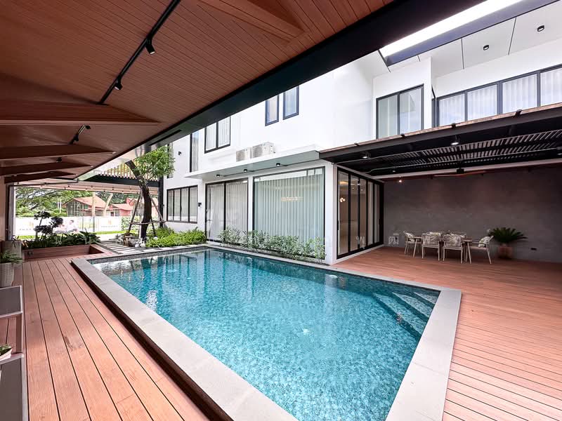 Brand New Modern 4 Bed Pool Villa in the City for Sale, Chiang Mai, Wat Khet, Muang Chiang Mai, Chiang Mai, 4 Bedrooms, 604 sqm, Villa For Sale, by Nunthawat Hiranputtipat, 500406212 - DDproperty.com