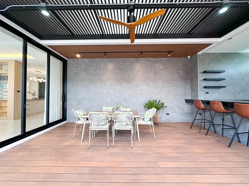 Brand New Modern 4 Bed Pool Villa in the City for Sale, Chiang Mai, Wat Khet, Muang Chiang Mai, Chiang Mai, 4 Bedrooms, 604 sqm, Villa For Sale, by Nunthawat Hiranputtipat, 500406212 - DDproperty.com