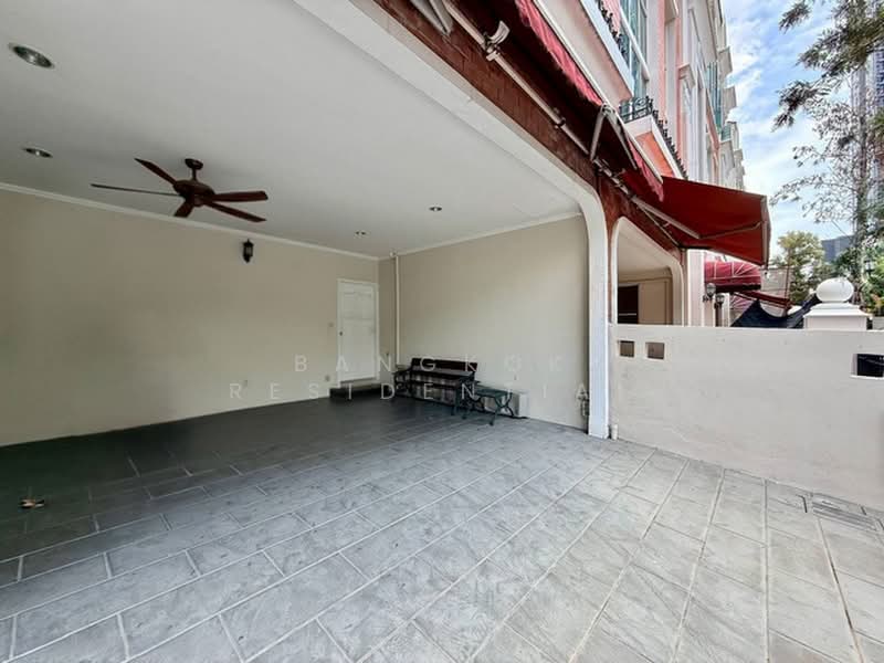 Baan Klang Krung Thonglor : บ้านกลางกรุงทองหล่อ, กรุงเทพ, 55 ซอยสุขุมวิท 55, คลองตันเหนือ, วัฒนา, กรุงเทพ, 320 ตร.ม., ทาวน์เฮ้าส์ ให้เช่า, โดย Bangkok Residential, 500406250 - DDproperty.com