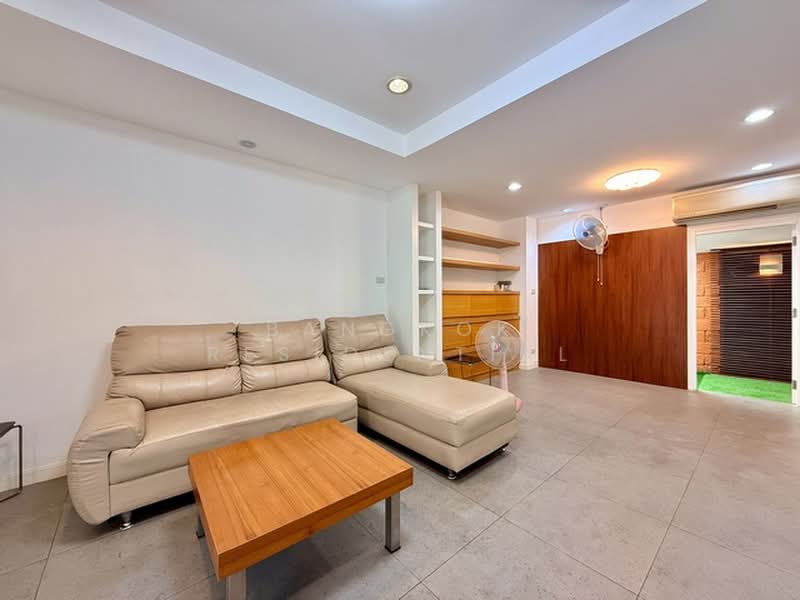 Baan Klang Krung Thonglor : บ้านกลางกรุงทองหล่อ, กรุงเทพ, 55 ซอยสุขุมวิท 55, คลองตันเหนือ, วัฒนา, กรุงเทพ, 320 ตร.ม., ทาวน์เฮ้าส์ ให้เช่า, โดย Bangkok Residential, 500406250 - DDproperty.com