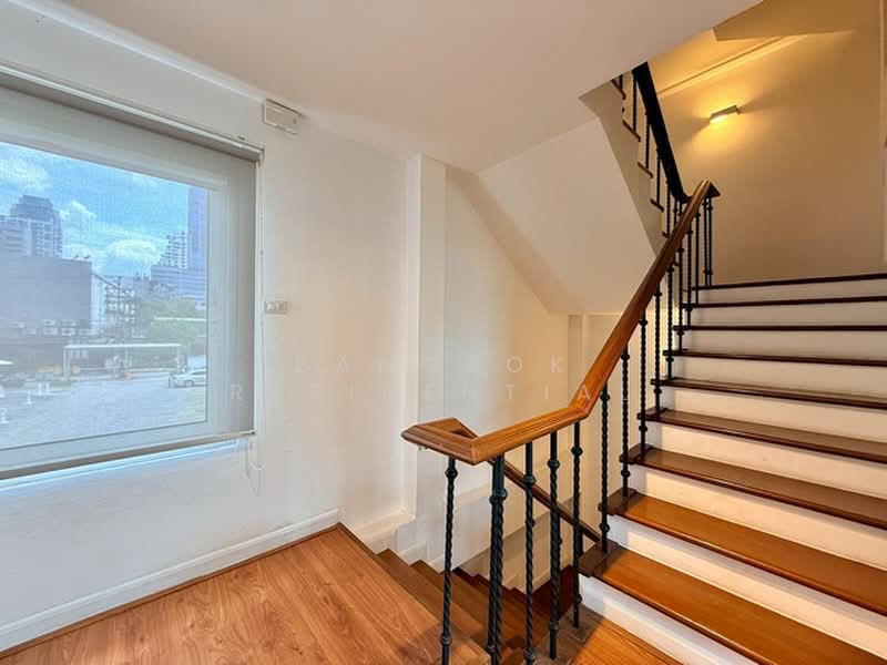 Baan Klang Krung Thonglor : บ้านกลางกรุงทองหล่อ, กรุงเทพ, 55 ซอยสุขุมวิท 55, คลองตันเหนือ, วัฒนา, กรุงเทพ, 320 ตร.ม., ทาวน์เฮ้าส์ ให้เช่า, โดย Bangkok Residential, 500406250 - DDproperty.com