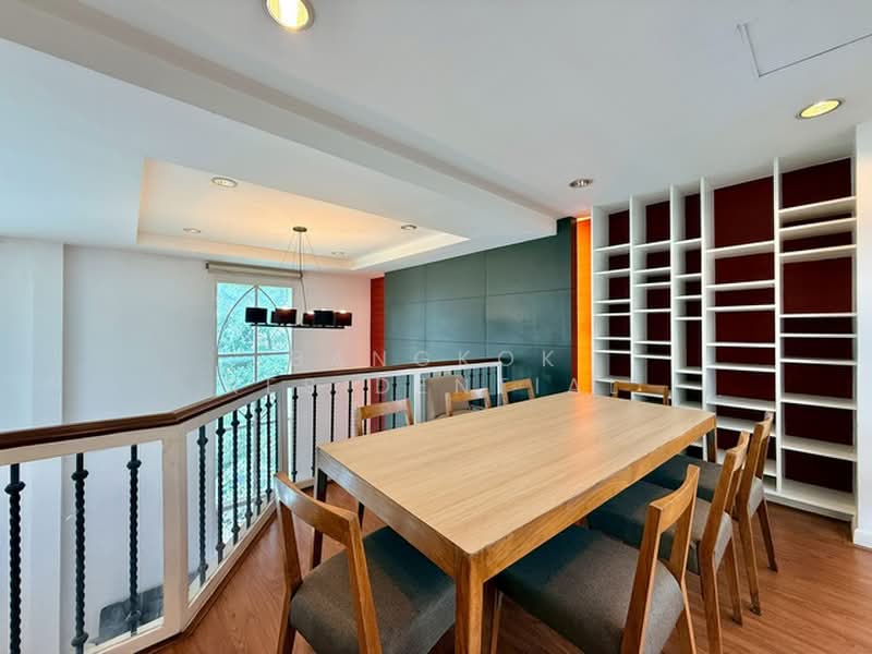Baan Klang Krung Thonglor, Bangkok, 55 Soi Sukhumvit 55, Khlong Tan Nua, Watthana, Bangkok, 4 Bedrooms, 320 sqm, Townhouse For Rent, by Bangkok Residential, 500406250 - DDproperty.com