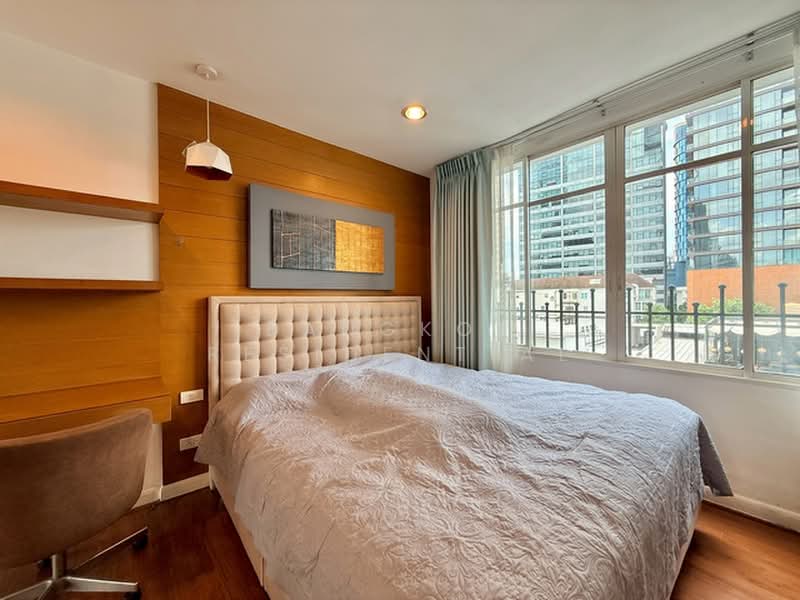 Baan Klang Krung Thonglor, Bangkok, 55 Soi Sukhumvit 55, Khlong Tan Nua, Watthana, Bangkok, 4 Bedrooms, 320 sqm, Townhouse For Rent, by Bangkok Residential, 500406250 - DDproperty.com