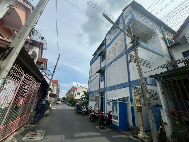 อพาร์ทเม้นท์ 4 ชั้น ซอยสุขาภิบาล 18 ถนนสุขาภิบาล 1 ตำบลเชียงรากน้อย อำเภอบางปะอิน จังหวัดพระนครศรีอย, พระนครศรีอยุธยา, เชียงรากน้อย, บางปะอิน, พระนครศรีอยุธยา, 200 ตร.ม., กิจการ ขาย, โดย ภัทรนัน อิศรางกูร ณ อยุธยา, 500406255 - DDproperty.com