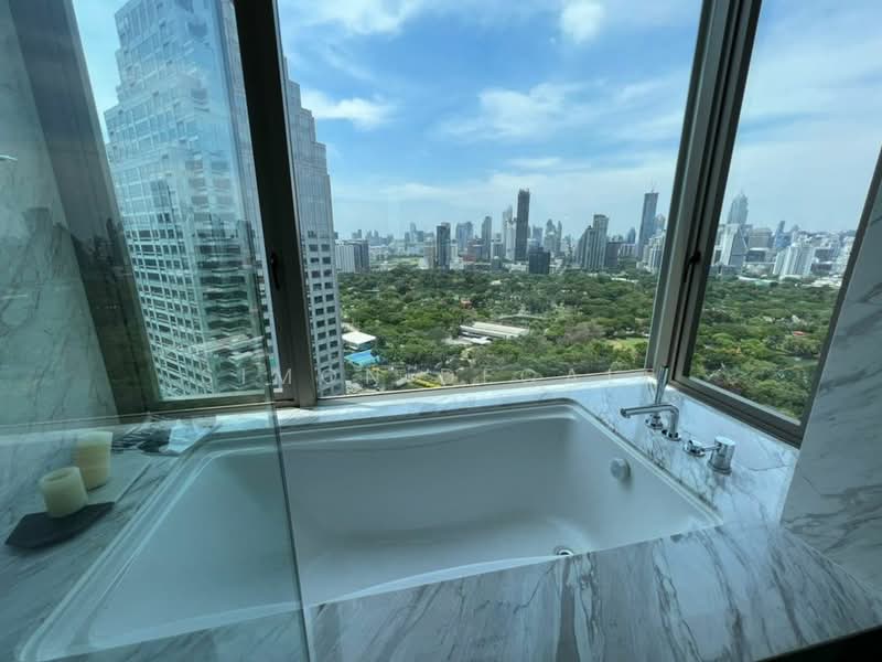 Saladaeng One, Bangkok, Sala Daeng 1 Alley, Silom, Bang Rak, Bangkok, 2 Bedrooms, 118 sqm, Condo For Rent, by Simon Decalf, 500406265 - DDproperty.com