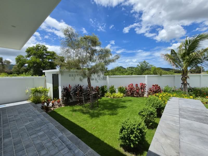 Highland Villas 3 : ไฮแลนด์ วิลล่า 3, ประจวบคีรีขันธ์, หินเหล็กไฟ, หัวหิน, ประจวบคีรีขันธ์, 300 ตร.ม., วิลล่า ขาย, โดย Wanwisa Scopetta, 500406268 - DDproperty.com