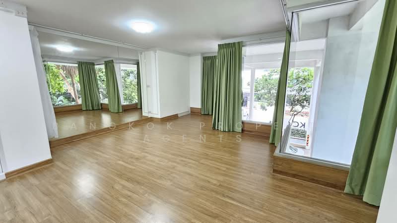 KC Court, Bangkok, 28 Soi Thonglor 13, Khlong Tan Nua, Watthana, Bangkok, 2 Bedrooms, 120 sqm, Condo For Rent, by BANGKOK PROPERTY AGENTS, 500406283 - DDproperty.com