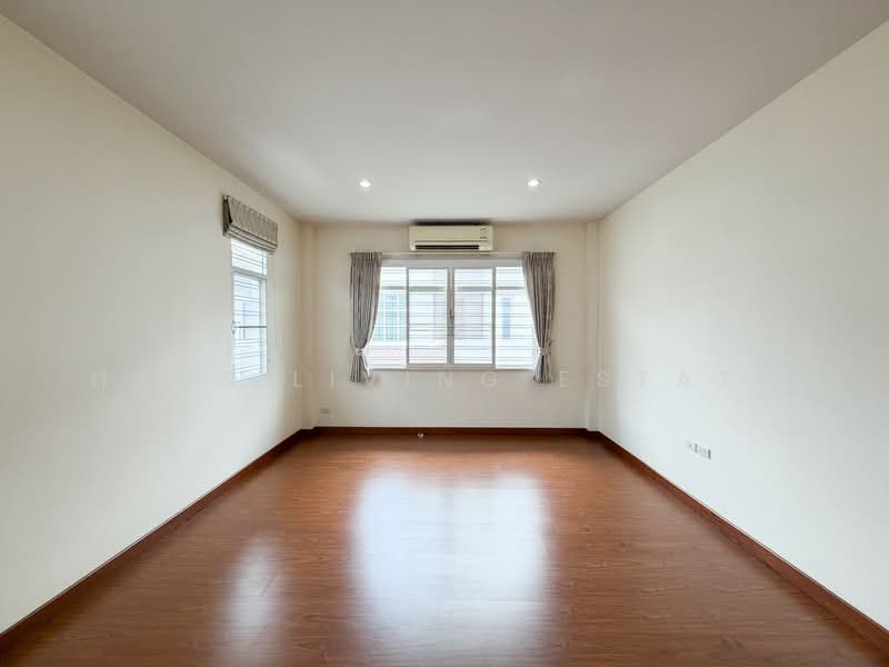 Rattanawadee Regent, Bangkok, Bangwaek Road, Bang Phai, Bang Khae, Bangkok, 4 Bedrooms, 274 sqm, Single Detached House For Sale, by Haus Living Estate, 500406310 - DDproperty.com