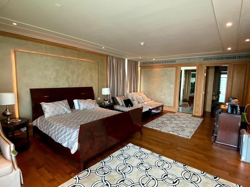 The St. Regis Bangkok (Residences), Bangkok, Rajdamri, Lumphini, Pathum Wan, Bangkok, 3 Bedrooms, 440 sqm, Condo For Sale, by Araya Laokham, 500406317 - DDproperty.com