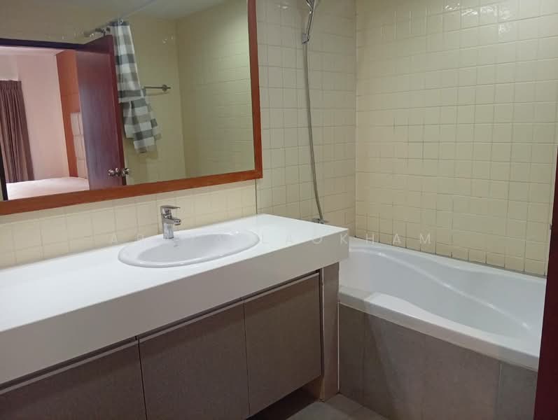 Liberty Park 2, Bangkok, 55 Soi Sukhumvit 11, Khlongtoei Nua, Watthana, Bangkok, 2 Bedrooms, 110 sqm, Condo For Rent, by Araya Laokham, 500406331 - DDproperty.com