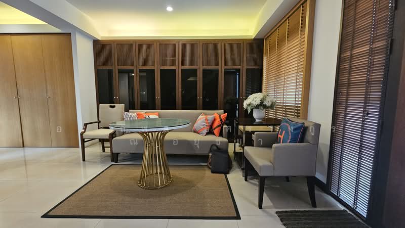Luxury townhouse Resort Style Living in Ekkamai-Pridi Banomyong, Bangkok, Khlong Tan Nua, Watthana, Bangkok, 1 Bedroom, 355 sqm, Townhouse For Sale, by Attnapol Issarangul Na Ayudhya, 500406351 - DDproperty.com