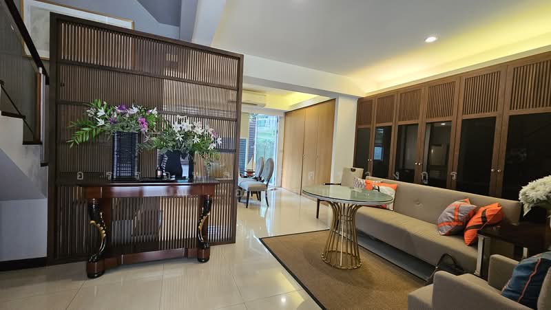 ทาวเฮาส์หรู Resort-Style Living ย่านเอกมัย-ปรีดีพนมยงค์, กรุงเทพ, คลองตันเหนือ, วัฒนา, กรุงเทพ, 355 ตร.ม., ทาวน์เฮ้าส์ ขาย, โดย อรรถพล อิศรางกูร ณ อยุธยา, 500406351 - DDproperty.com