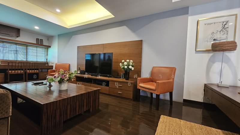 Luxury townhouse Resort Style Living in Ekkamai-Pridi Banomyong, Bangkok, Khlong Tan Nua, Watthana, Bangkok, 1 Bedroom, 355 sqm, Townhouse For Sale, by Attnapol Issarangul Na Ayudhya, 500406351 - DDproperty.com