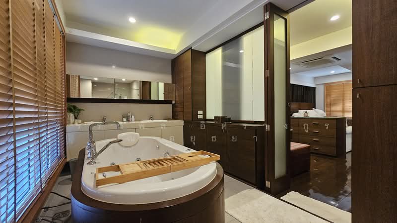 Luxury townhouse Resort Style Living in Ekkamai-Pridi Banomyong, Bangkok, Khlong Tan Nua, Watthana, Bangkok, 1 Bedroom, 355 sqm, Townhouse For Sale, by Attnapol Issarangul Na Ayudhya, 500406351 - DDproperty.com