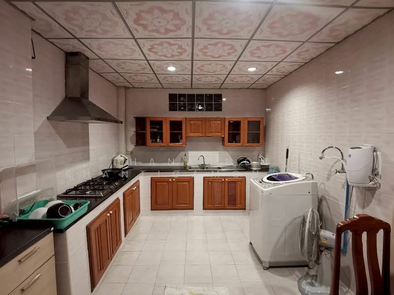 5-BR Townhouse, Bangkok, Bang Khae, Bangkok, 5 Bedrooms, 180 sqm, Townhouse For Rent, by Thanachot Khantigamongun, 500406395 - DDproperty.com
