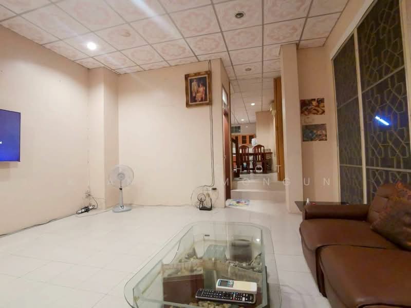 5-BR Townhouse, Bangkok, Bang Khae, Bangkok, 5 Bedrooms, 180 sqm, Townhouse For Rent, by Thanachot Khantigamongun, 500406395 - DDproperty.com