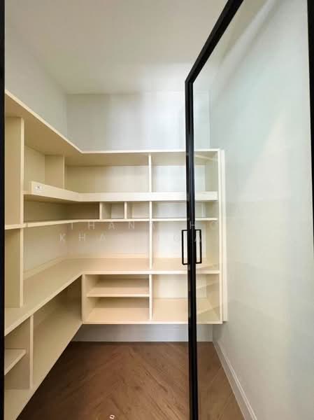 Nantawan Rama 9 - New Krungthepkreetha, Bangkok, Saphan Sung, Bangkok, 4 Bedrooms, 303 sqm, Single Detached House For Sale, by Thanachot Khantigamongun, 500406408 - DDproperty.com