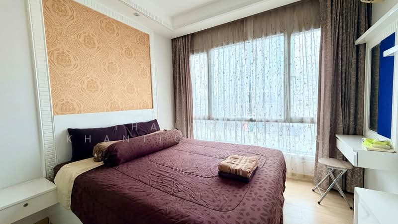 Thru Thonglor, Bangkok, Petchaburi Road, Bang Kapi, Huai Khwang, Bangkok, 1 Bedroom, 36 sqm, Condo For Rent, by Thanachot Khantigamongun, 500406566 - DDproperty.com