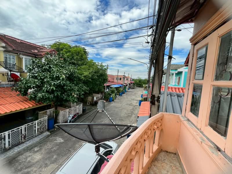 ทาวน์เฮ้าส์ 2 ชั้น หมู่บ้านขจีนุช ลาดหลุมแก้ว ถนนราชพฤกษ์, Pathum Thani, Khlong Phra Udom, Lat Lum Kaeo, Pathum Thani, 3 Bedrooms, 72 sqm, Townhouse For Sale, by ภัทรนัน อิศรางกูร ณ อยุธยา, 500406569 - DDproperty.com