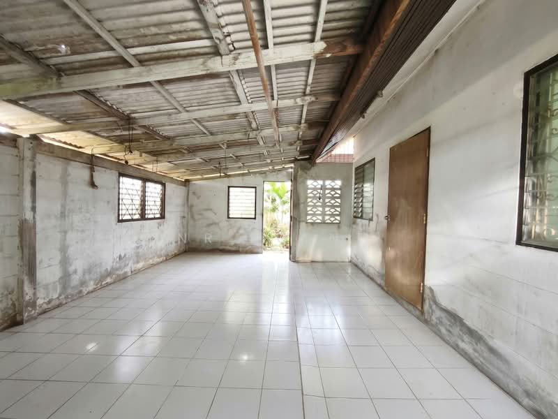 หมู่บ้านร่มสุขวิลเลจ 4, Bangkok, Khlong Sam Prawet, Lat Krabang, Bangkok, 2 Bedrooms, 100 sqm, Single Detached House For Sale, by NR AGENT, 500406573 - DDproperty.com