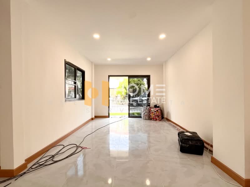 สวนหลวงวิลล์ 3, Bangkok, Dok Mai, Prawet, Bangkok, 3 Bedrooms, 130 sqm, Semi-Detached House (Twin House) For Sale, by HOME Real Estate Service, 500406586 - DDproperty.com