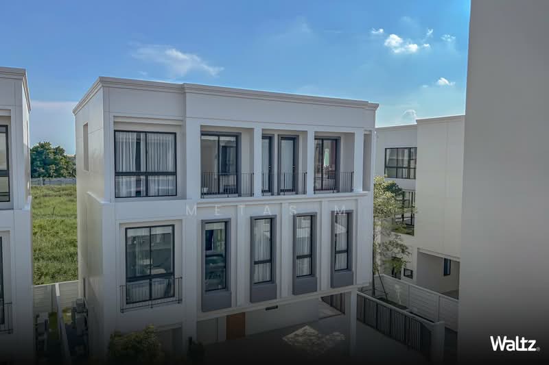 Aerie Srinakarin-Krungthepkreetha, Bangkok, Srinakarin - Romklao Road, Khlong Song Ton Nun, Lat Krabang, Bangkok, 4 Bedrooms, 350 sqm, Single Detached House For Rent, by Metas M, 500406639 - DDproperty.com