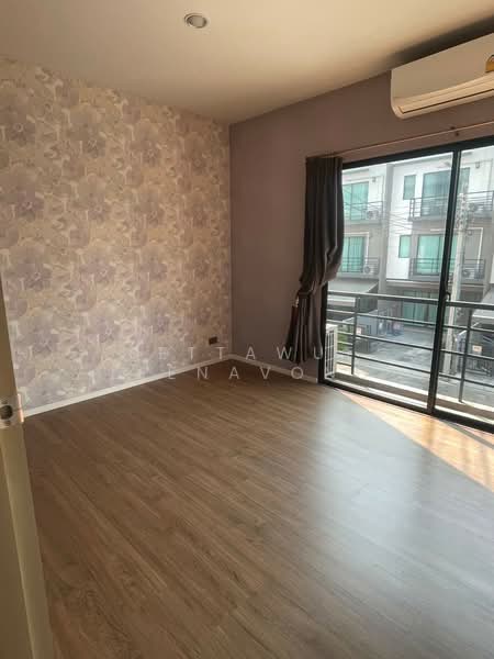 Baan Klang Muang Ramintra, Bangkok, Soi Kanchanaphisek 6/1, Tha Rang, Bang Khen, Bangkok, 2 Bedrooms, 78 sqm, Townhouse For Sale, by Settawut Leenavong, 500406687 - DDproperty.com