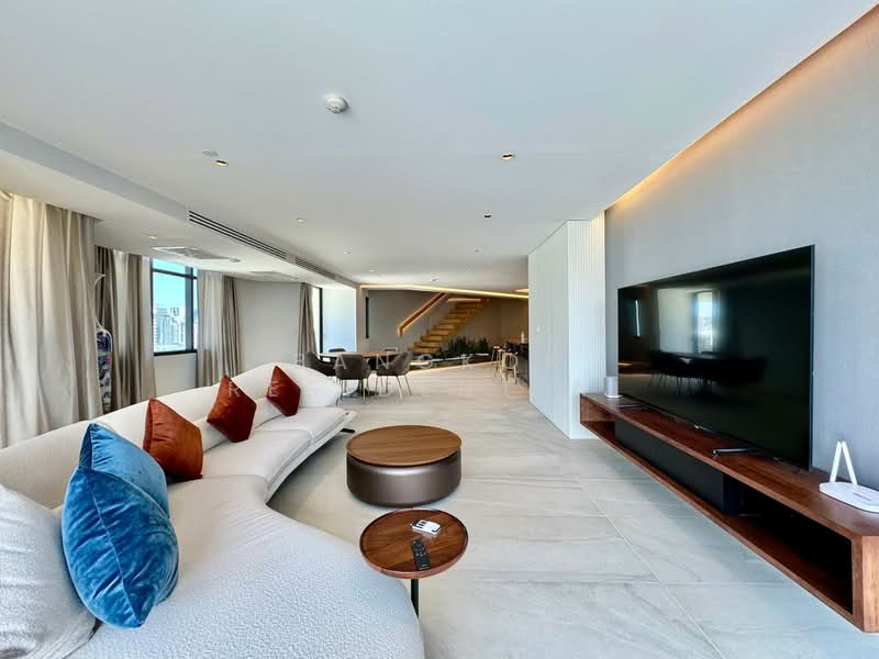 Crystal Garden, Bangkok, 217 Sukhumvit 4 Alley, Khlong Toei, Bangkok, 3 Bedrooms, 300 sqm, Condo For Sale, by Bangkok Residential, 500406700 - DDproperty.com