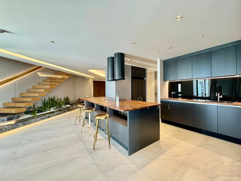Crystal Garden Condominium : คริสตัล การ์เด้น, กรุงเทพ, 217 ถนนสุขุมวิท ซอย 4, คลองเตย, กรุงเทพ, 300 ตร.ม., คอนโด ขาย, โดย Bangkok Residential, 500406700 - DDproperty.com