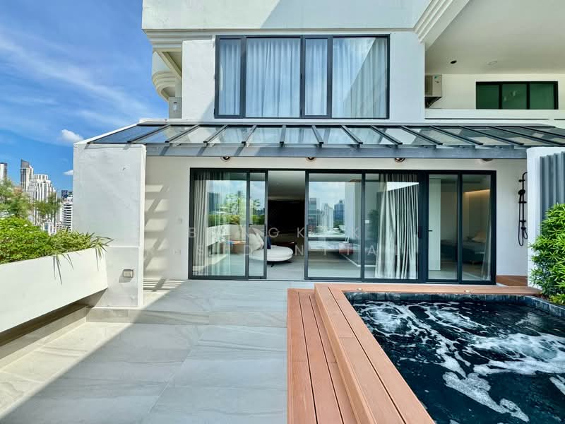Crystal Garden, Bangkok, 217 Sukhumvit 4 Alley, Khlong Toei, Bangkok, 3 Bedrooms, 300 sqm, Condo For Sale, by Bangkok Residential, 500406700 - DDproperty.com
