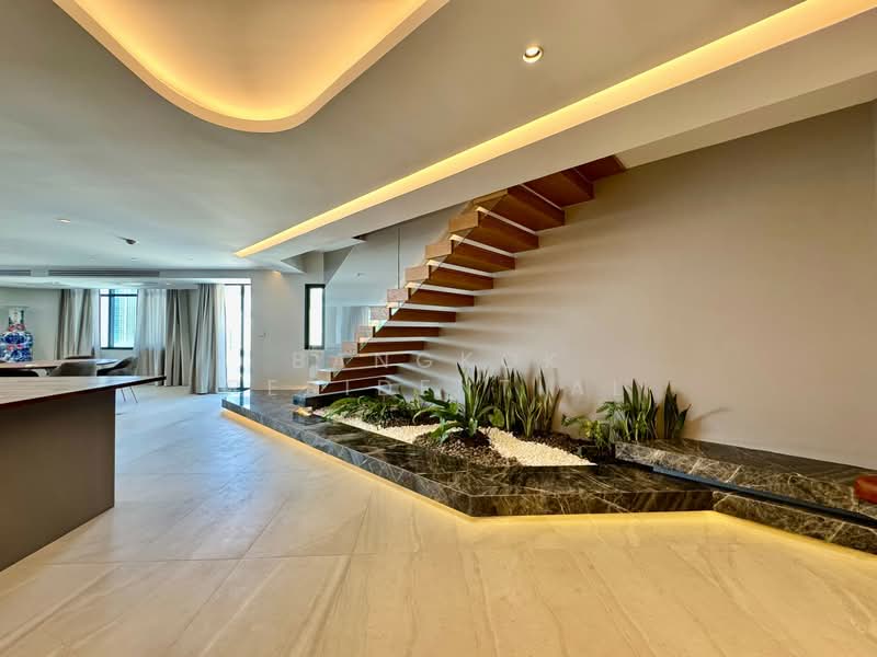 Crystal Garden Condominium : คริสตัล การ์เด้น, กรุงเทพ, 217 ถนนสุขุมวิท ซอย 4, คลองเตย, กรุงเทพ, 300 ตร.ม., คอนโด ขาย, โดย Bangkok Residential, 500406700 - DDproperty.com