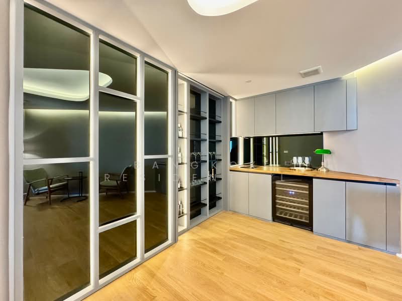 Crystal Garden Condominium : คริสตัล การ์เด้น, กรุงเทพ, 217 ถนนสุขุมวิท ซอย 4, คลองเตย, กรุงเทพ, 300 ตร.ม., คอนโด ขาย, โดย Bangkok Residential, 500406700 - DDproperty.com