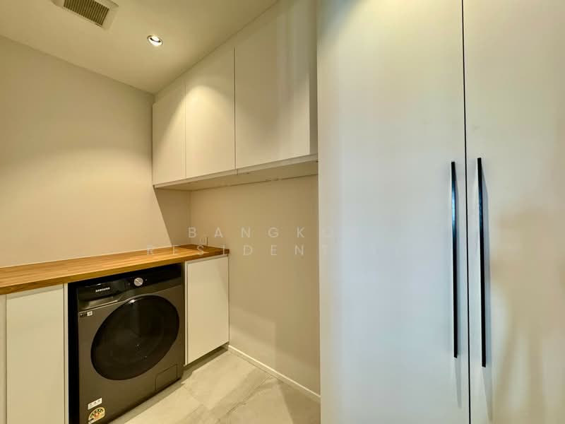 Crystal Garden Condominium : คริสตัล การ์เด้น, กรุงเทพ, 217 ถนนสุขุมวิท ซอย 4, คลองเตย, กรุงเทพ, 300 ตร.ม., คอนโด ขาย, โดย Bangkok Residential, 500406700 - DDproperty.com