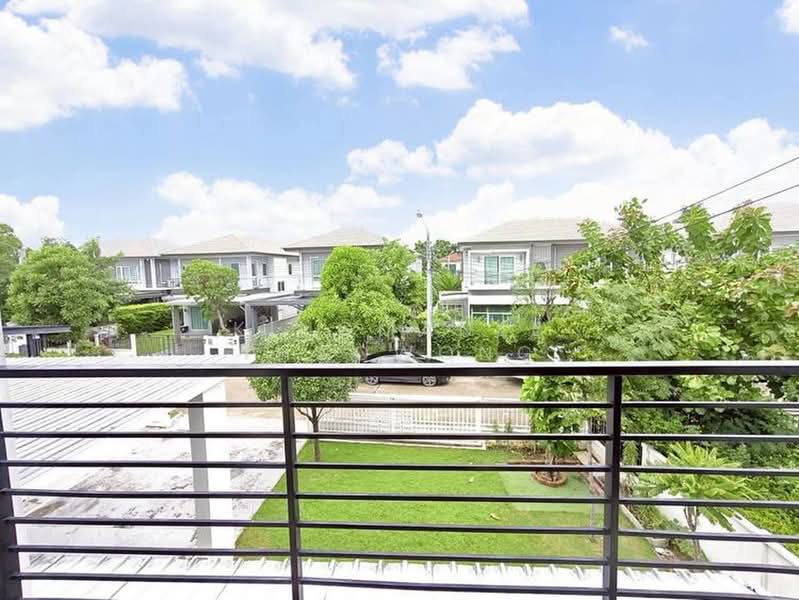 The Centro Watcharapol, Bangkok, Sukhaphiban 5 Road, O-Ngoen, Sai Mai, Bangkok, 4 Bedrooms, 220 sqm, Single Detached House For Sale, by Kingmanee Thaowong, 500406787 - DDproperty.com