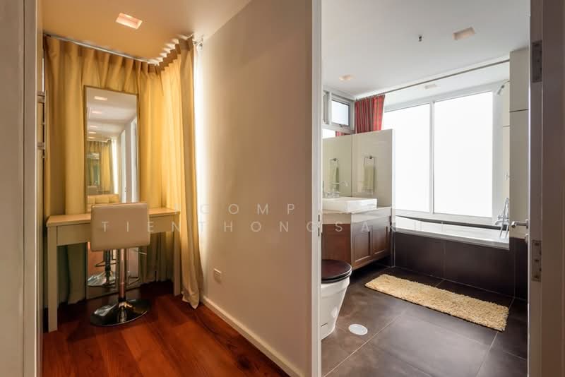 Nusasiri Grand, Bangkok, Soi Sukhumvit 42, Phra Kanong, Khlong Toei, Bangkok, 3 Bedrooms, 245 sqm, Condo For Sale, by Poomphat Tienthongsakul, 500406822 - DDproperty.com
