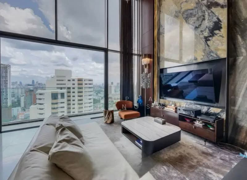 Vittorio 39, Bangkok, 8 Sukhumvit, Khlong Tan Nua, Watthana, Bangkok, 3 Bedrooms, 308 sqm, Condo For Sale, by Poomphat Tienthongsakul, 500406829 - DDproperty.com