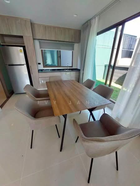 Burasiri Krungthep Kreetha, Bangkok, 95 Soi Pracha Ruam Chai, Hua Mak, Bang Kapi, Bangkok, 4 Bedrooms, 196 sqm, Single Detached House For Rent, by Ivy Jang, 500406881 - DDproperty.com